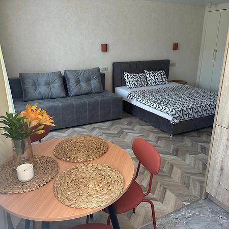Apartamento Terracotta Kremenchuk Exterior foto